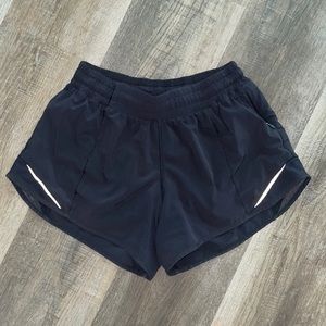 lululemon hotty hot shorts 4” black